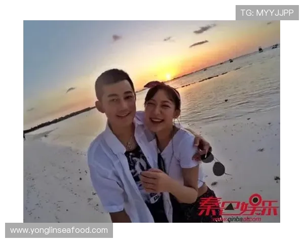 美国足球明星妻子被曝与他人亲密出轨事件引发舆论热议和媒体关注